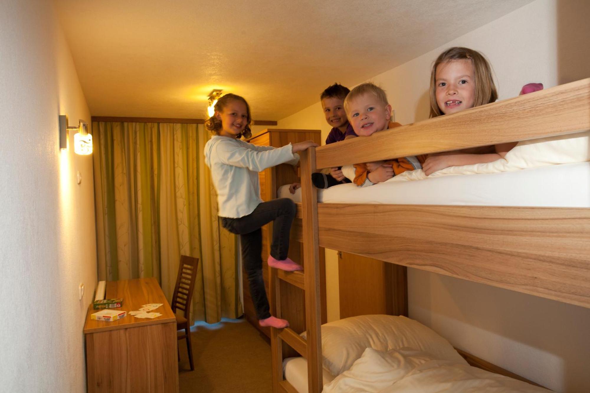 Alpenhof Waengle Aparthotel Reutte Eksteriør bilde
