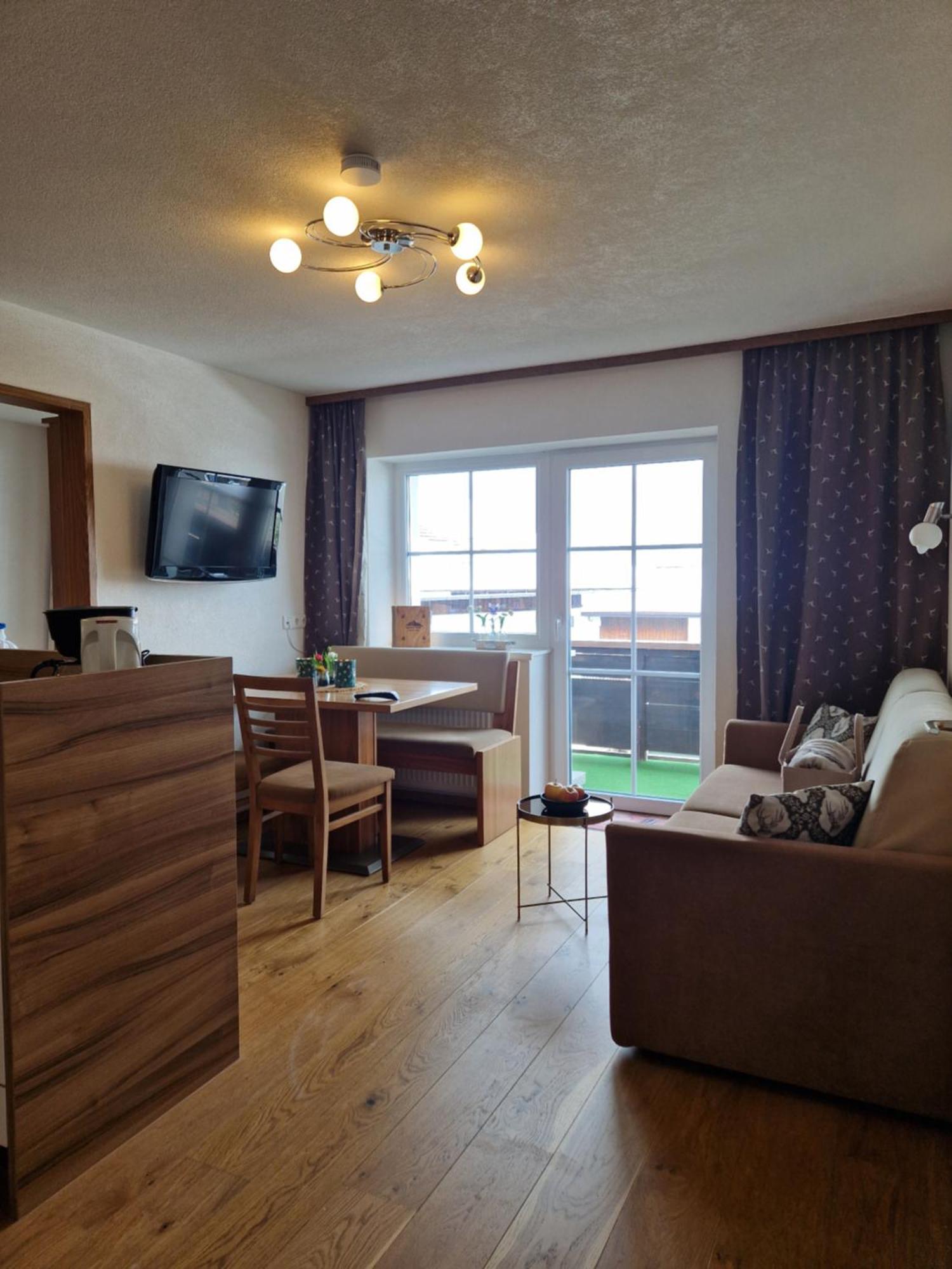 Alpenhof Waengle Aparthotel Reutte Eksteriør bilde