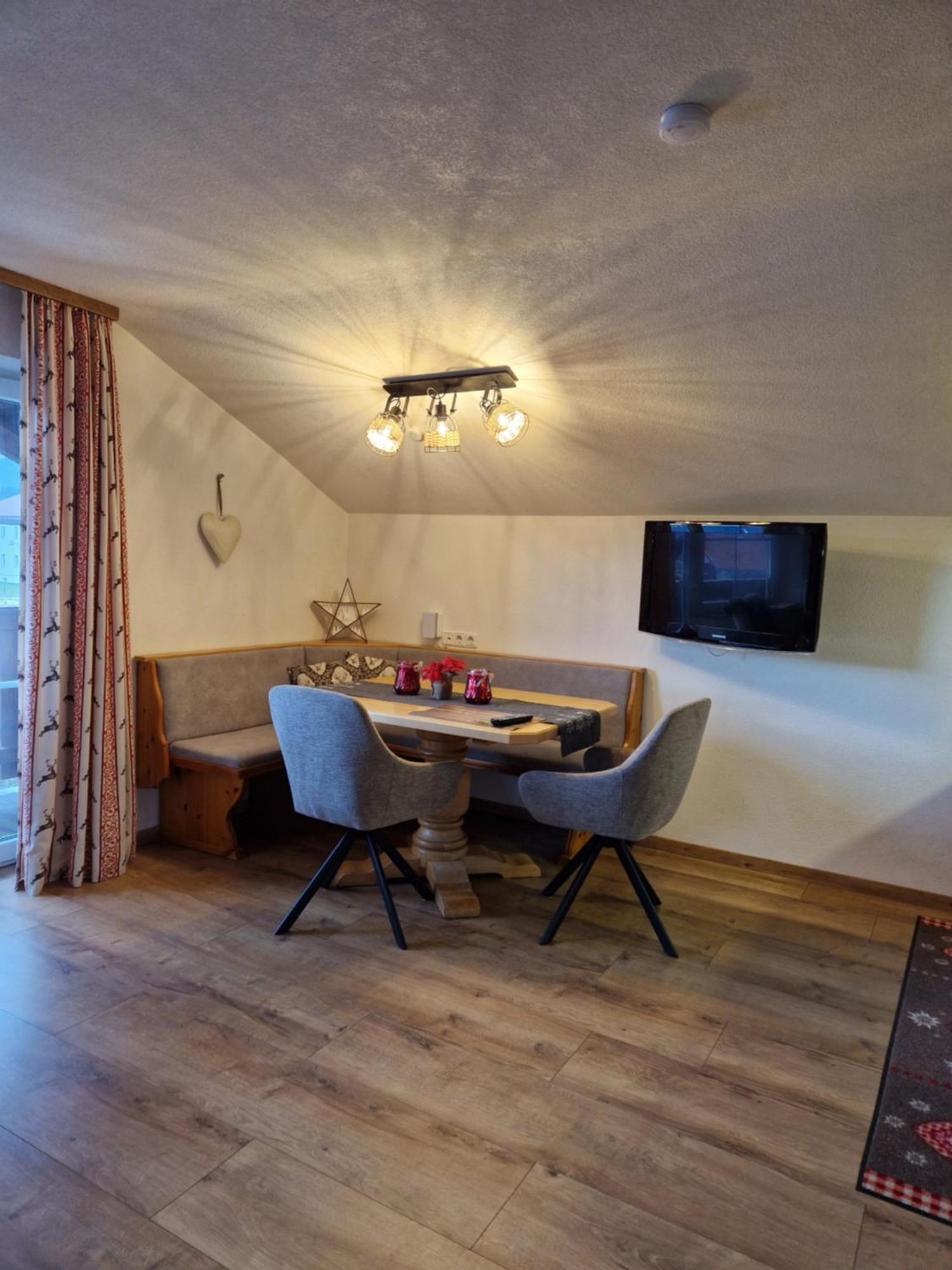 Alpenhof Waengle Aparthotel Reutte Eksteriør bilde